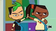 Dancy pants and leshawna high five