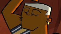 Lightning kissing his biceps before his elimination.