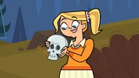 Emma finds the skull...