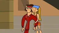 Lindsay chooses Tyler as her model for the tie-breaker challenge.