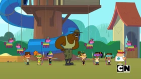 Pinata Regatta