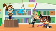 Duncan and Leshawna try to smash Courtney's book.