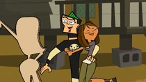 Courtney gives Duncan a hug for facing his fear of Celine Dion music store standees.
