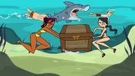 Heather and Sierra fighting over a treasure chest, while Scott, Fang and Sam appear in the background.