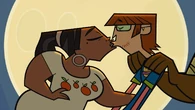 Haroldpic.png (731 KB) Harold and Leshawna kiss for the first time.