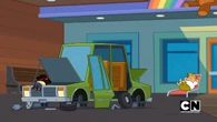 Leshawna turns Chef's car into a spaceship while Owen does nothing.