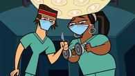 Tyler and Leshawna perform surgery on "Doctor for a Day."