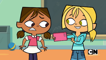 Bridgette tries to help Courtney become a WeTube star.