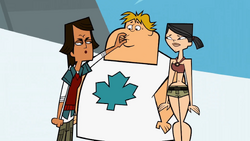 Total Drama Presents: The Ridonculous Race finale. Notice Noah staring at  Emma