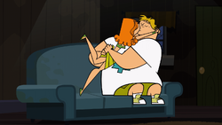 Episdoe-9-The-Blaire-Sandwich-project-total-drama-island-5749511-268-240