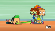 Alien duncan tries to stop harold and izzy