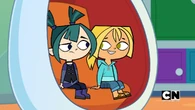 Bridge wants her friendship with gwen back.png (655 KB) Bridgette wants Gwen to come to her house so they can play.