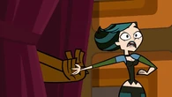 Do-you-like-gwen-s-new-hairstyle-total-drama-island-9866204-285-250.png (790 KB) Gwen is pushed by Chef to the studio.