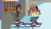 Noah and Leshawna are faced against each other in the dancing challenge.