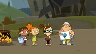A very injured Owen walks up to the kids and says that he agrees with Courtney.