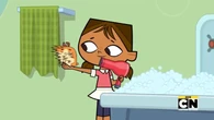 Courtney washes Lenny.