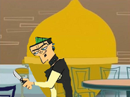 Duncan in a promo picture of Total Drama Mall near the Big Squeeze.