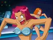 Beach bunnies 21.png (1.93 MB) Two more panicked bunnies struggling hard to break free from their sticky situation