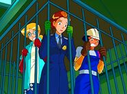 Totally.Spies.S02E07.Spies.cage-1