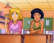 Clover and Alexandra agree that this charm stuff is not Sam at all and she's just desperate to get Randolph to like her.