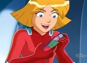 Clover holding the Molecular Seperating Perfume