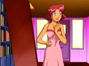 Tara looking identical to Clover with her new look.