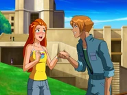 Evil Shoe Paris.jpg (191 KB) Sam meeting Guillaume