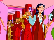 Mandy campaigning for the title of Homecoming Queen.