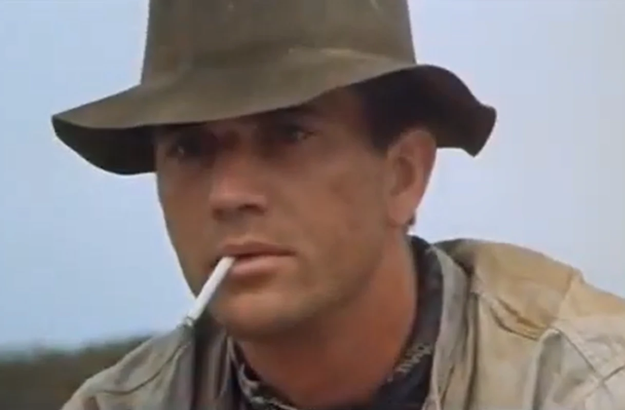 Frank Dunne antes de la guerra.png