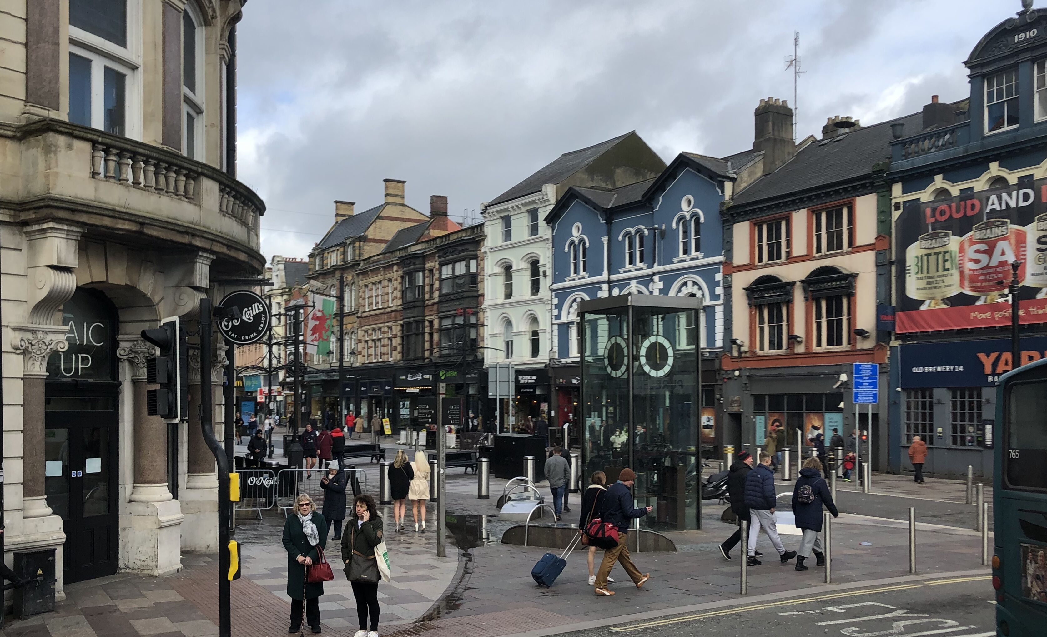 File:71 Bridge Street (1), Cardiff city centre.jpg - Wikipedia