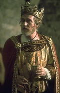 Richard I in royal regalia