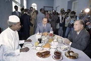 Habre meeting with 's Prime Minister  and President  in , 14 November 1986