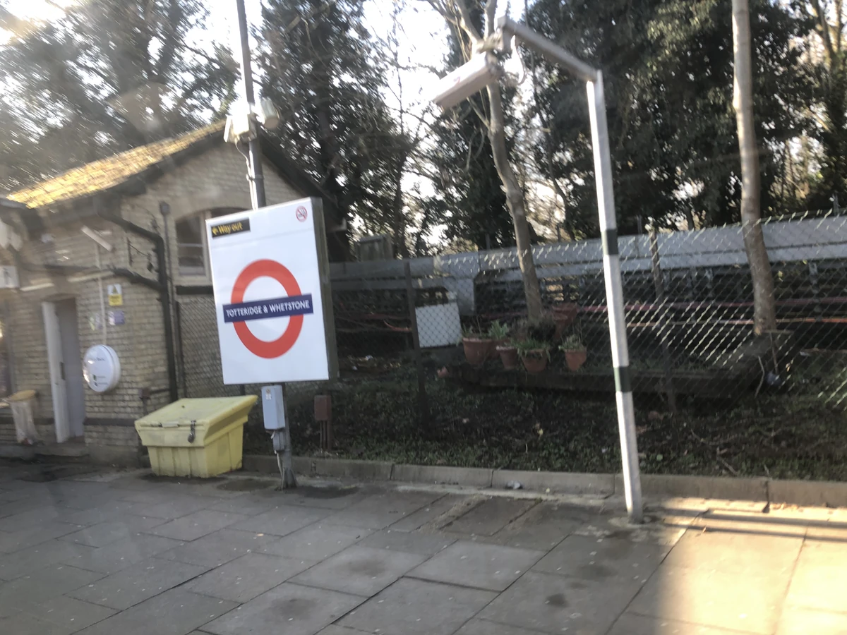 Totteridge & Whetstone tube station Historica Wiki Fandom