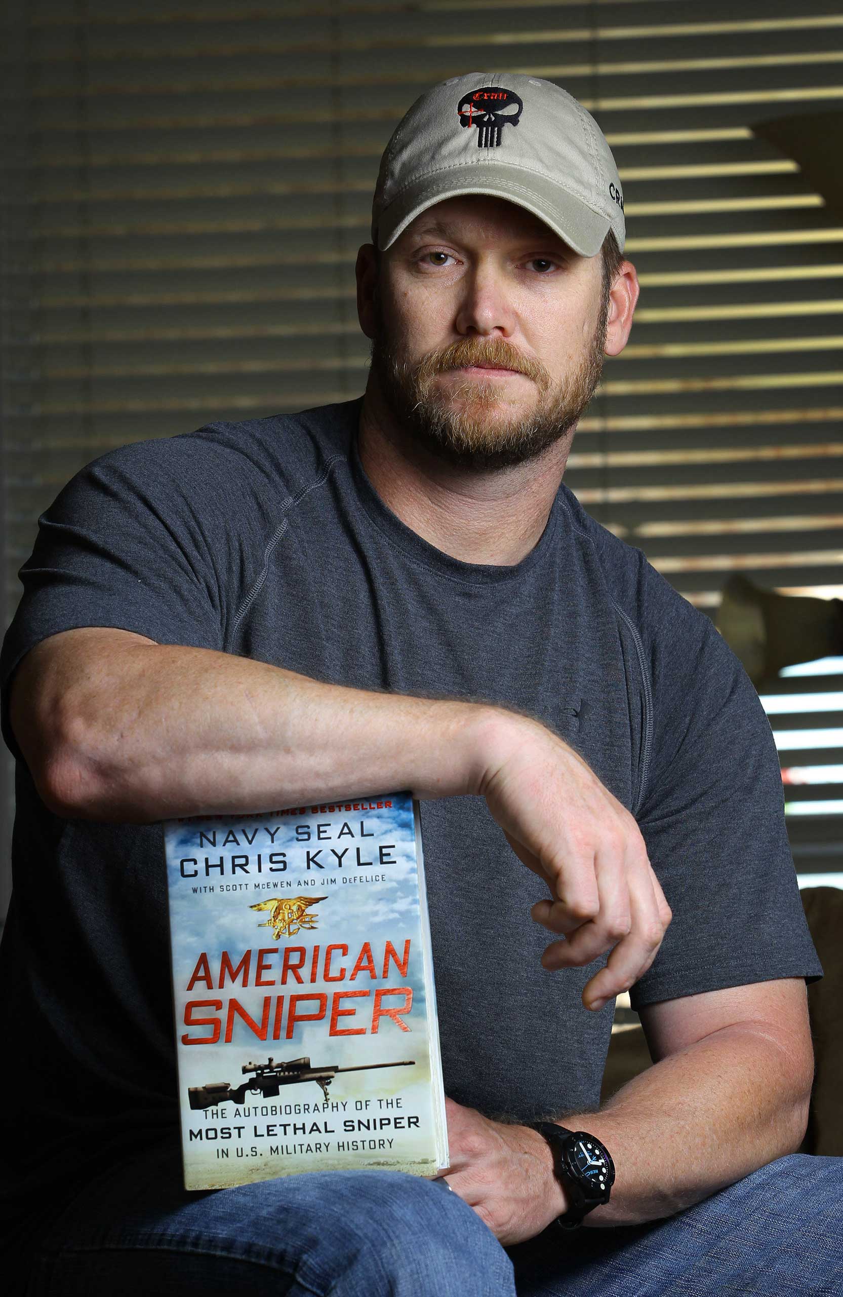 Sniper Americano (Em Portugues do Brasil) by Chris Kyle