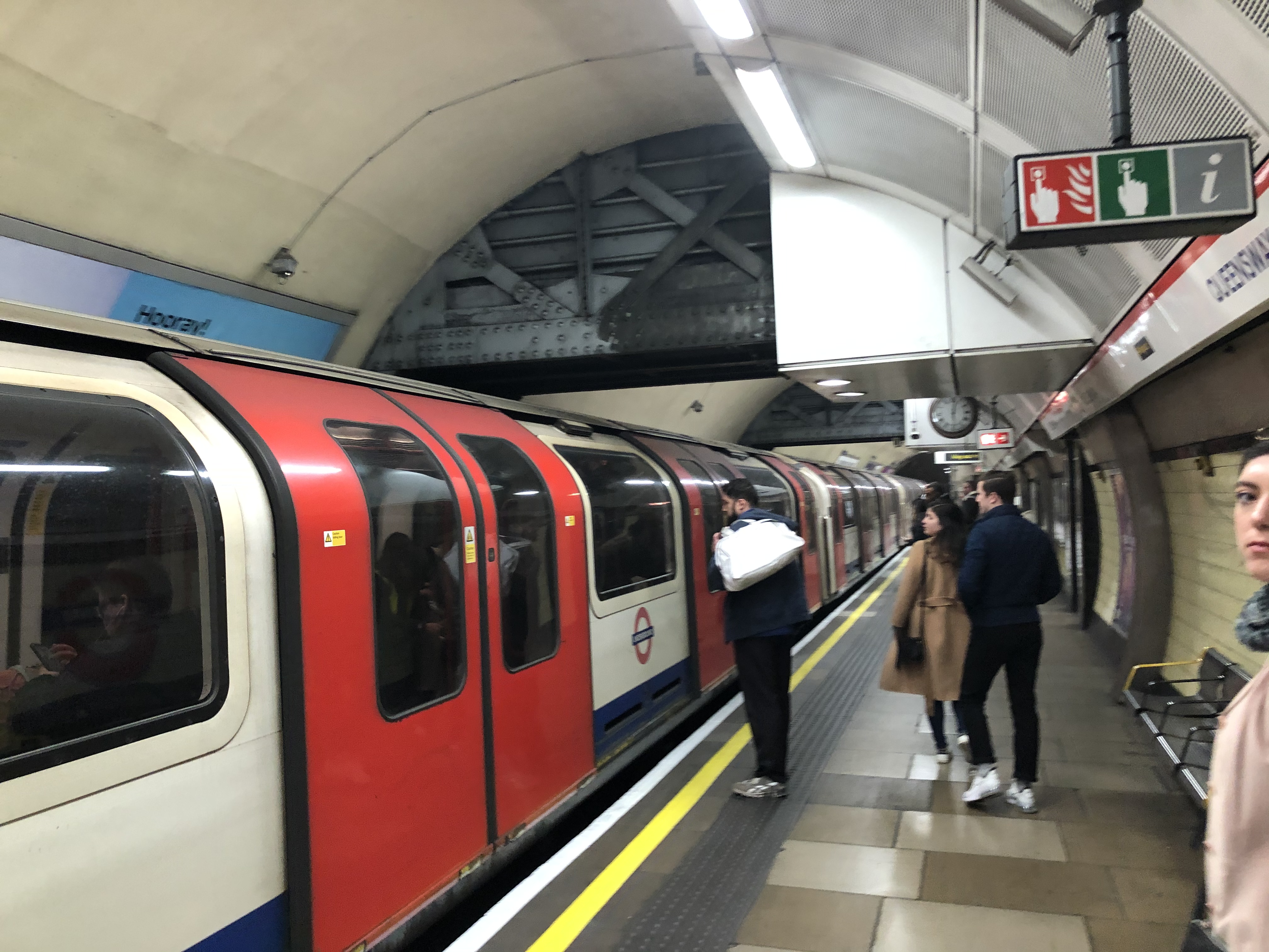 Queensway tube station Historica Wiki Fandom