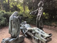 "The Victims" statue, representing the victims of war