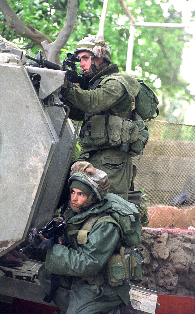 Defense shields. Операция защитная стена 2002. Defensive Shield PMC Israel. The Israeli defensive Shield.