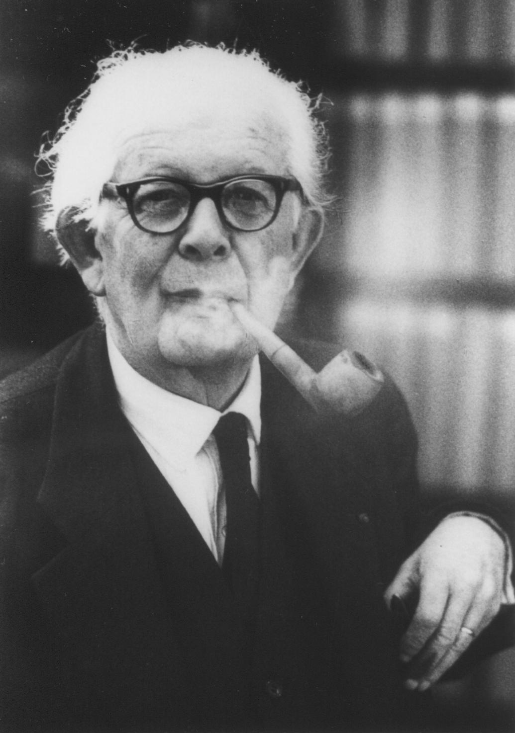 Jean Piaget - Biography, Facts and Pictures