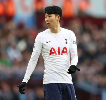 Son Heung-min receives 'best performance' award as Tottenham star