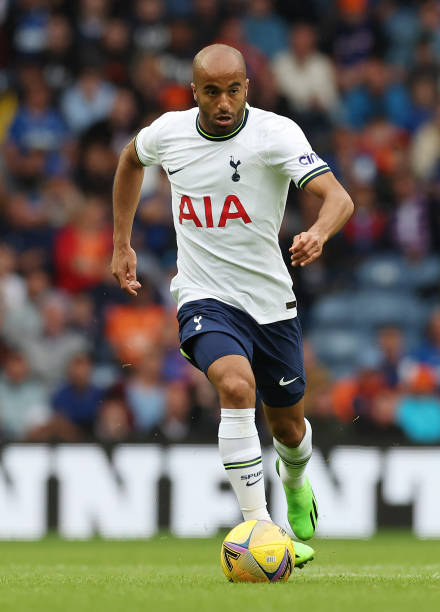 Lucas Moura vive inferno astral em reta final pelo Tottenham