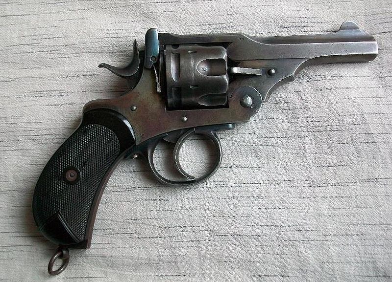 Revolver - Wikipedia