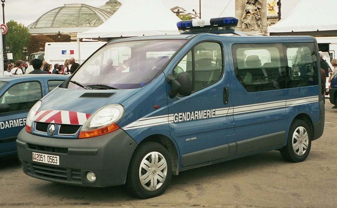 Renault Trafic - Wikipedia