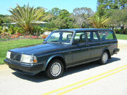 1990 volvo 240dl wagon 2