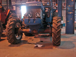 A County 6610-Four - front axle - Bath - DSC01724 edited.jpg
