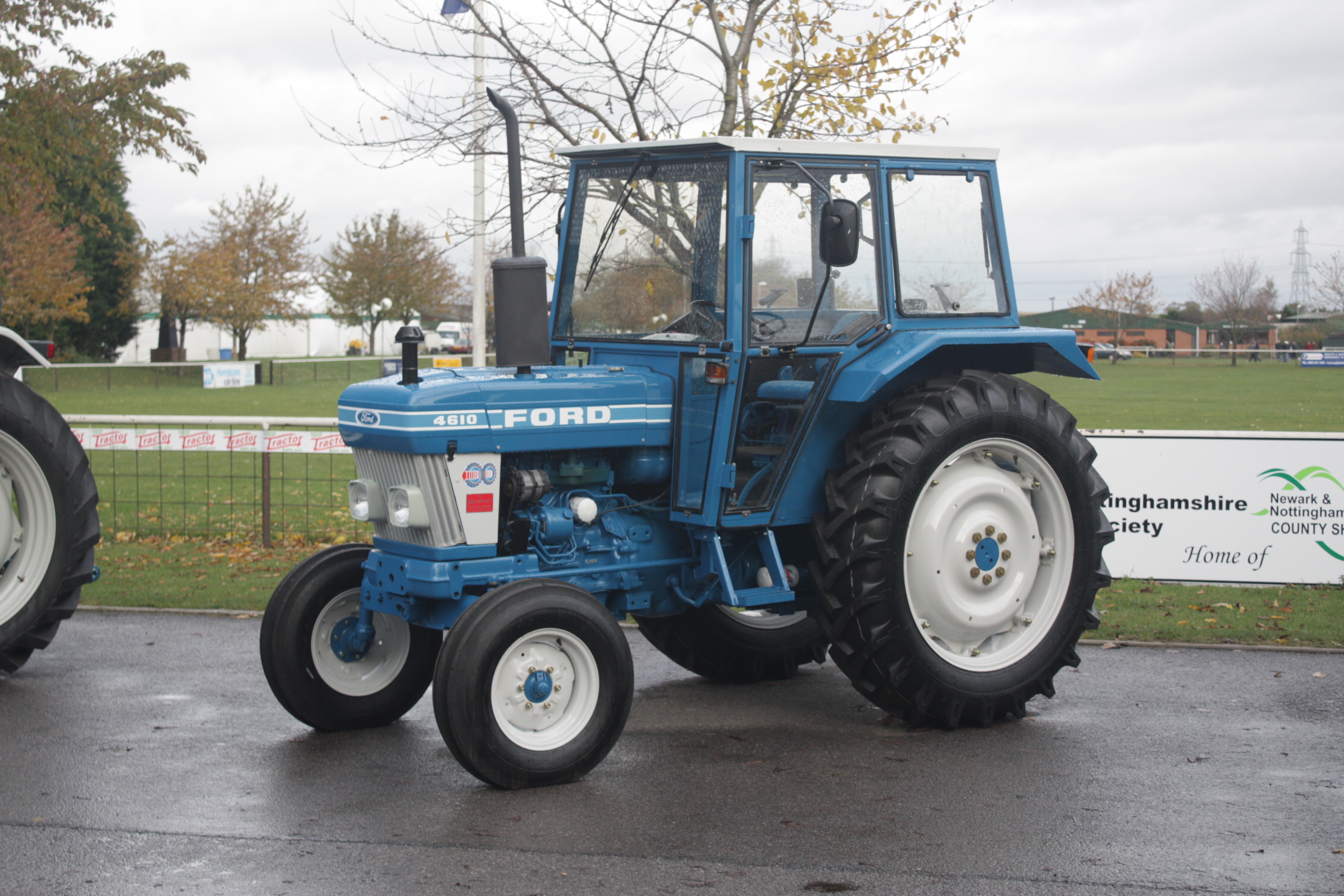 Ford 4610 Tractor Construction Plant Wiki Fandom Located in usa and other countries. ford 4610 tractor construction