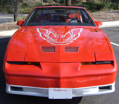 File:1985 Pontiac Fiero GT front right.jpg - Wikimedia Commons