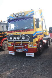 Volvo F10 reg F100 ONR 6x2 tractor unit at Donington 09 - IMG 6143small