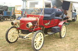 Stanley steam car at GDSF