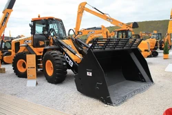 JCB 437 loader at Hillhead 2014 - IMG 5272