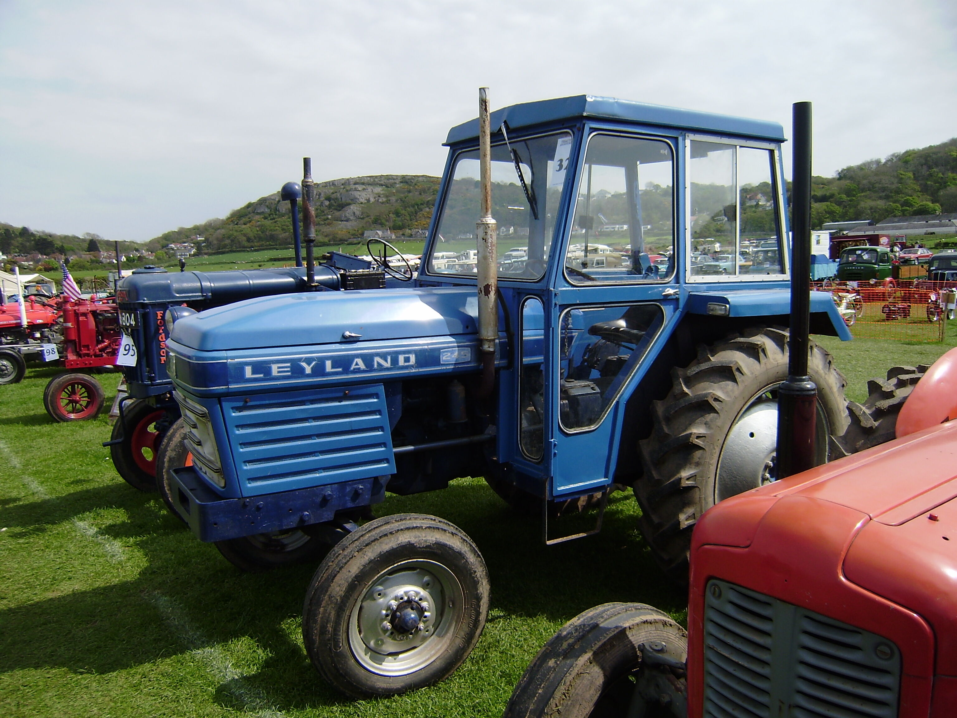 ángel precisamente coreano Leyland 245 | Tractor & Construction Plant Wiki | Fandom